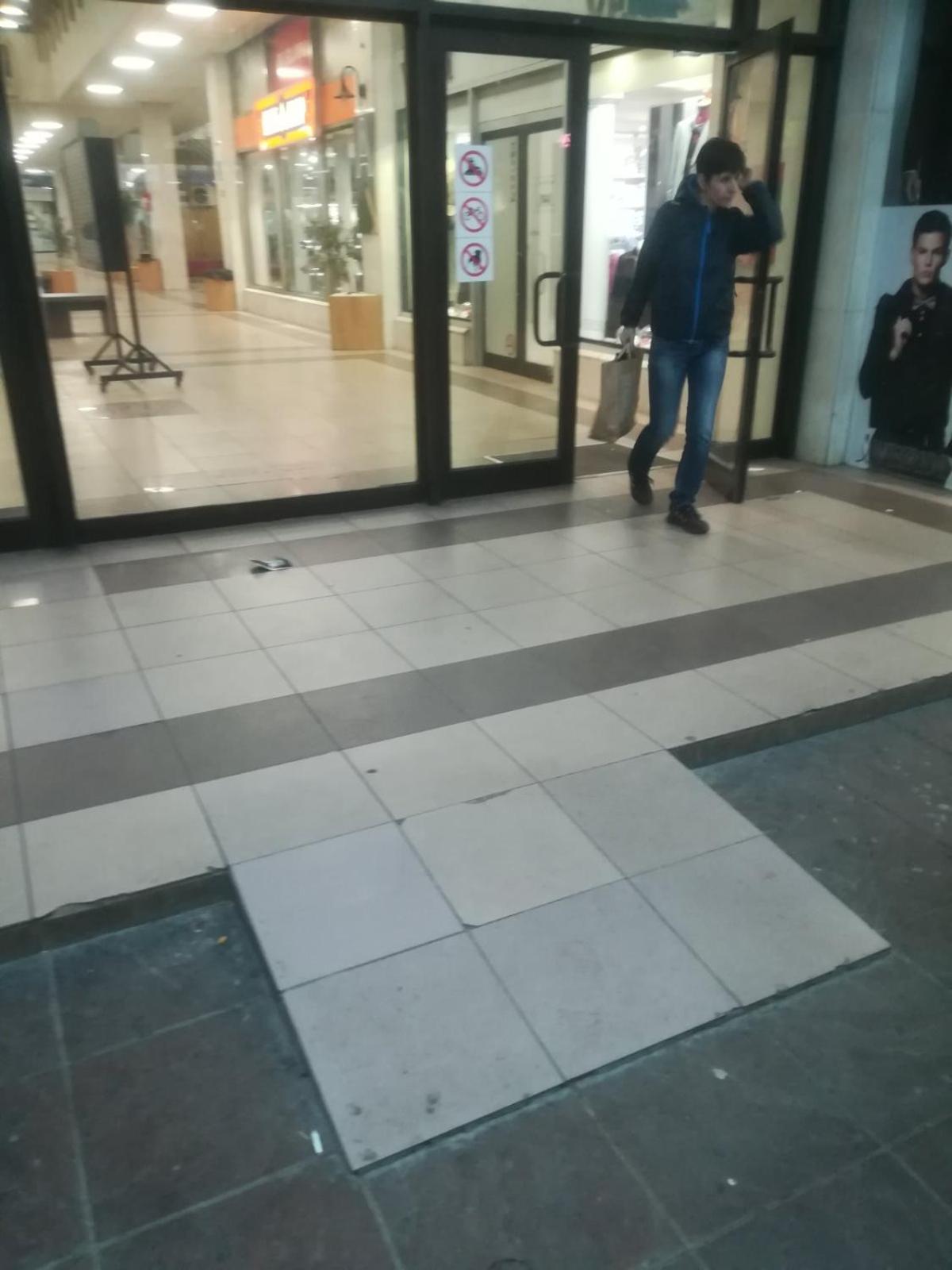 Suvi Centar Apartment Nis Bagian luar foto